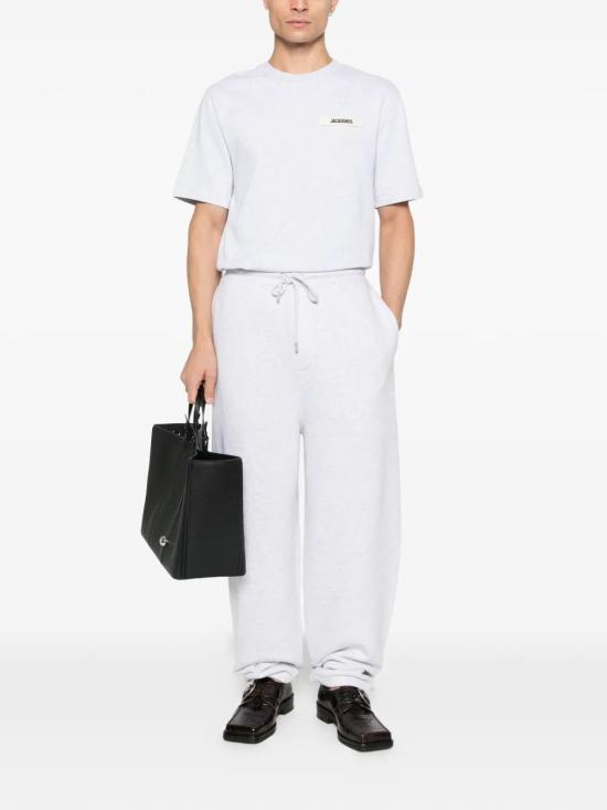26FW 자크뮈스 그로그랭 로고 티셔츠 TSM00133AJ00226 950 GREY - JACQUEMUS