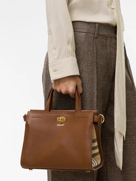 26FW 버버리 토트백 8129093 B8630 BROWN - BURBERRY
