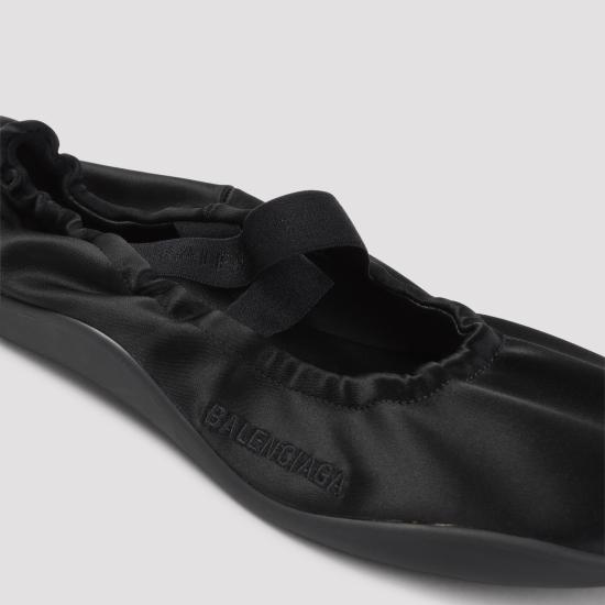 26SS 발렌시아가 스니커즈 853993W2H8L 1010 BLACK - BALENCIAGA