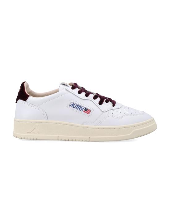 26FW 오트리 메달리스트 로우 레더 스니커즈 AULWVZ01 WF WHITE FIG