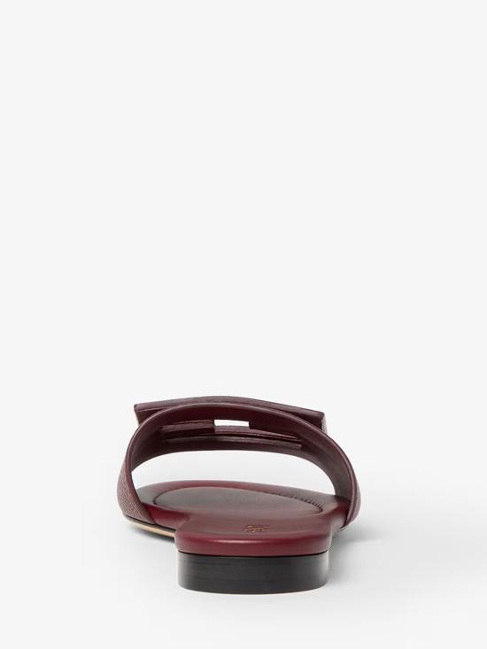 26FW 펜디 뮬/슬리퍼 8R9264B1RF F1XIM Rosso - FENDI