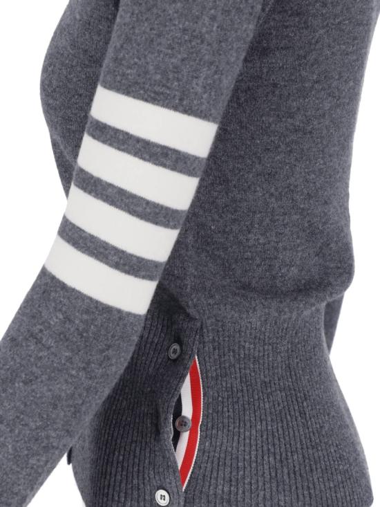 26FW 톰브라운 클래식 캐시미어 4바 브이넥 가디건 FKC001A 00011035 Grey - THOM BROWNE