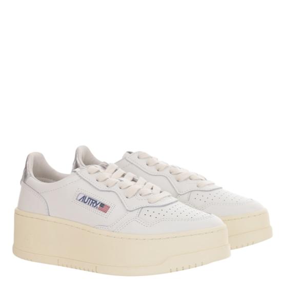 26FW 오트리 메달리스트 플랫폼 스니커즈 PTLWLL05LEATWHTSILVER White - AUTRY