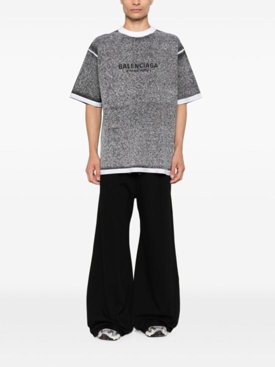 26FW 발렌시아가 로고 프린트 헤더드 미디엄 핏 티셔츠 764235TUVS21000 Grey - BALENCIAGA