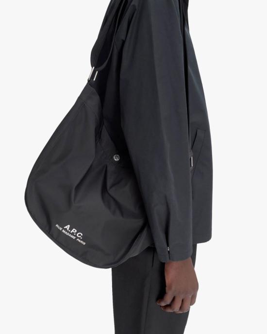 26FW 아페쎄 숄더백 1686059 Black - A.P.C.