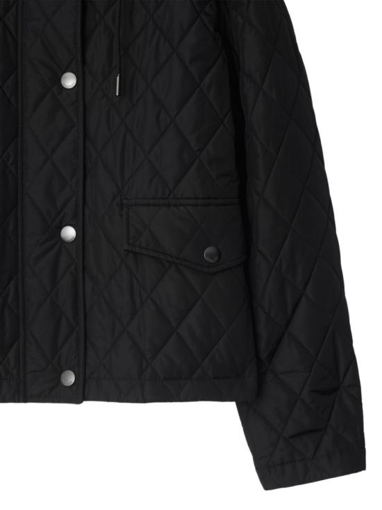 26FW 버버리 크롭 퀄티드 나일론 후드 자켓 8110329A1189 Black - BURBERRY
