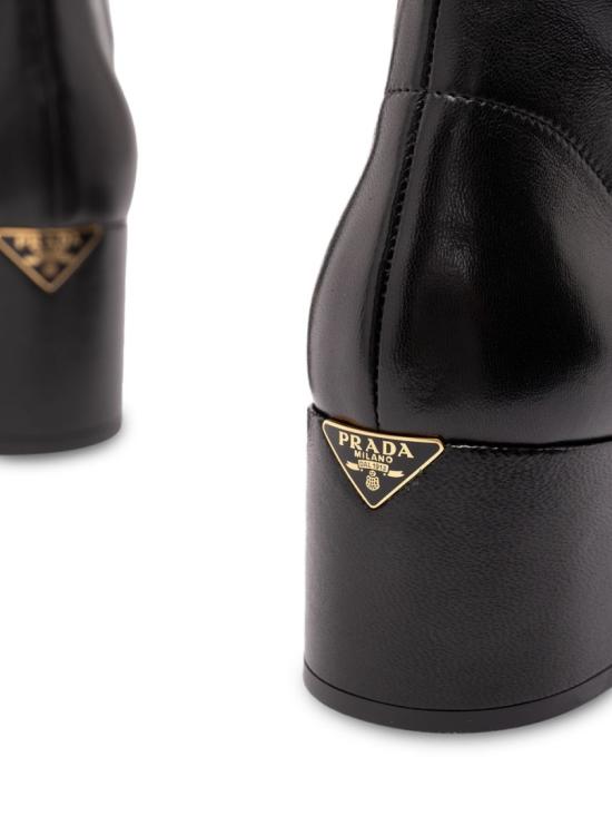 26FW 프라다 스트레치 나파 레더 앵클 부츠 1U233OL68F 055F0002 Black - PRADA