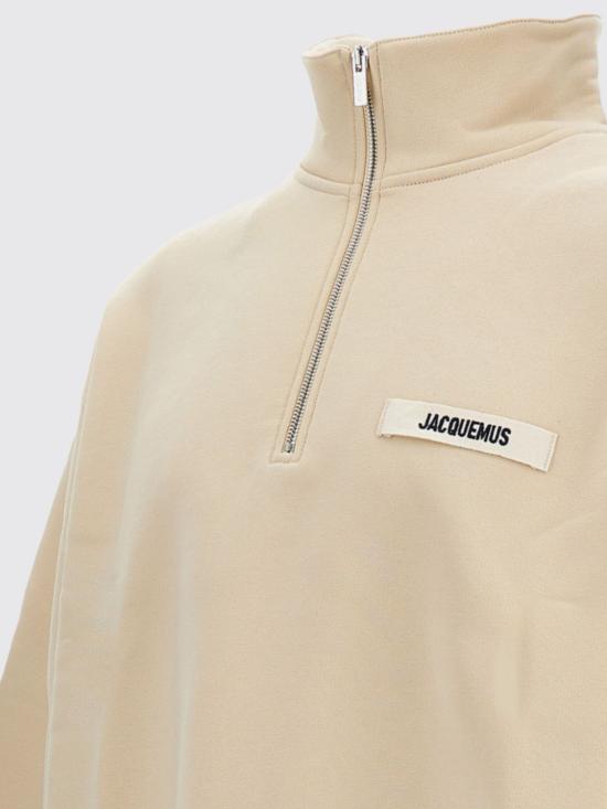 26FW 자크뮈스 하프 집업 스웨트 셔츠 SSM00313AJ00174 150 Beige - JACQUEMUS