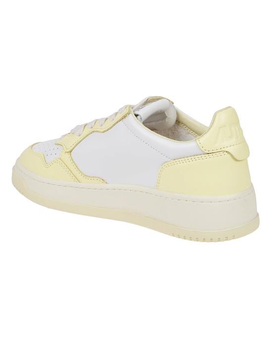 26SS 오트리 메달리스트 로우 레더 스니커즈 AULW WB63 White - AUTRY
