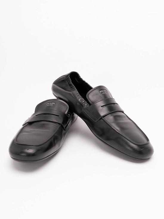 26FW 프라다 셔플 앤틱 레더 로퍼 2DG1587V6FG012F0002 Black - PRADA