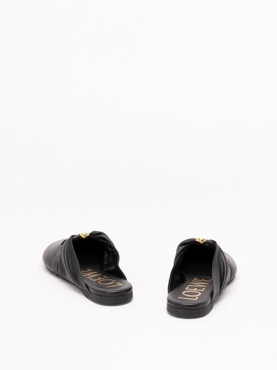 26FW 로에베 페블 소프트 나파 램스킨 뮬 L616465X861100 BLACK - LOEWE