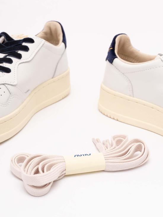 26FW 오트리 메달리스트 로우 레더 스니커즈 AULWVZ02 WHITE - AUTRY