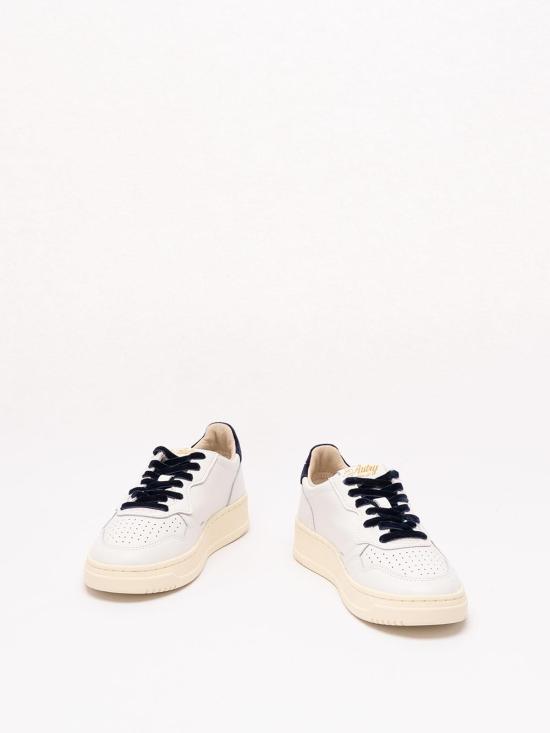 26FW 오트리 메달리스트 로우 레더 스니커즈 AULWVZ02 WHITE - AUTRY