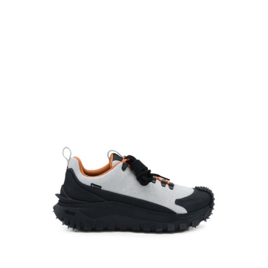 26FW 몽클레어 스니커즈 M9888 4M000 20 033 WHITE BLACK