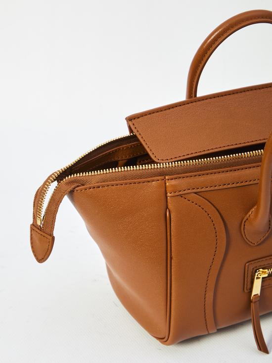 26FW 셀린느 스몰 뉴 러기지백 서플 샤이니 램스킨 124213GW2 BROWN - CELINE