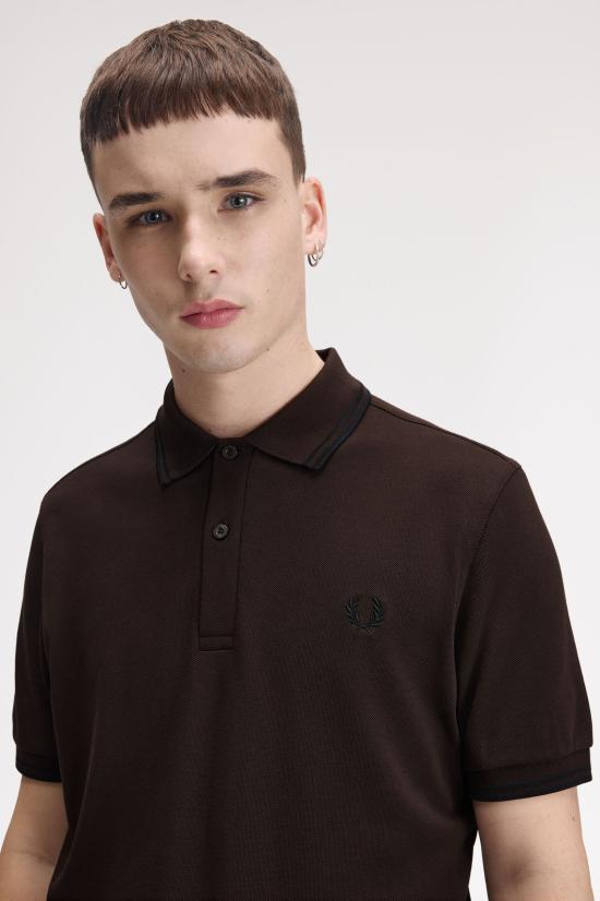 26FW 프레드페리 폴로 티셔츠 M3600 86C Rich brown black - FRED PERRY