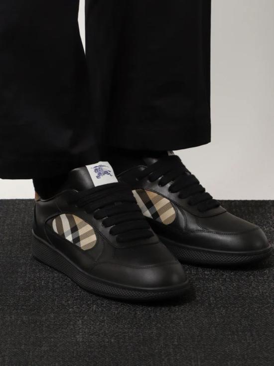 26FW 버버리 체크 테라스 스니커즈 8108650A1189 Black - BURBERRY