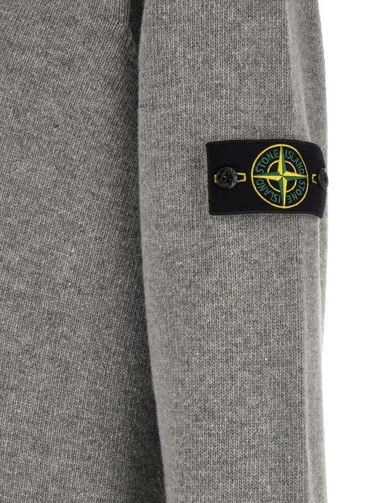 26FW 스톤 아일랜드 로고 패치 하이넥 버튼 울 스웨터 L2S155100040S00A3V0M60 Gray - STONE ISLAND