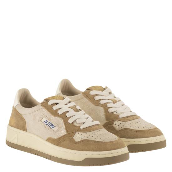 26FW 오트리 메달리스트 로우 레더 스니커즈 AULW BEIGE - AUTRY