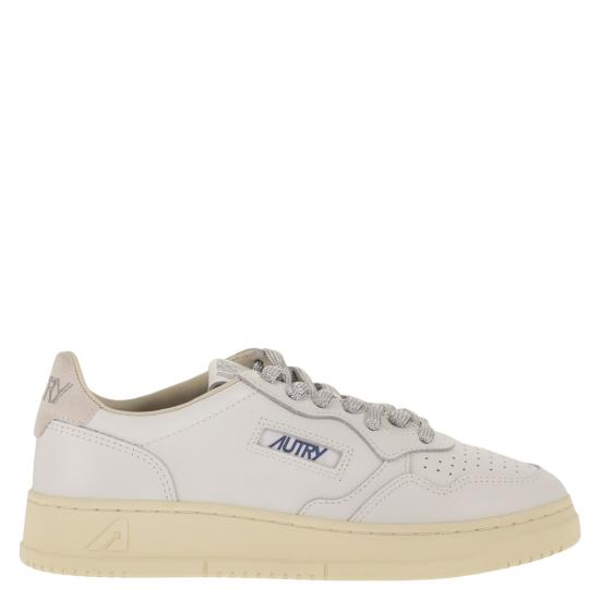 26FW 오트리 메달리스트 로우 레더 스니커즈 AULW WHITE SILVER