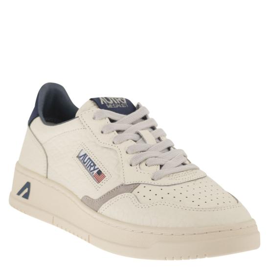 26FW 오트리 메달리스트 로우 스니커즈 AULM WHITE BLUE - AUTRY