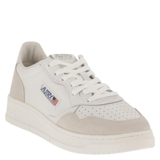 26FW 오트리 메달리스트 로우 스니커즈 AULM WHITE BEIGE - AUTRY