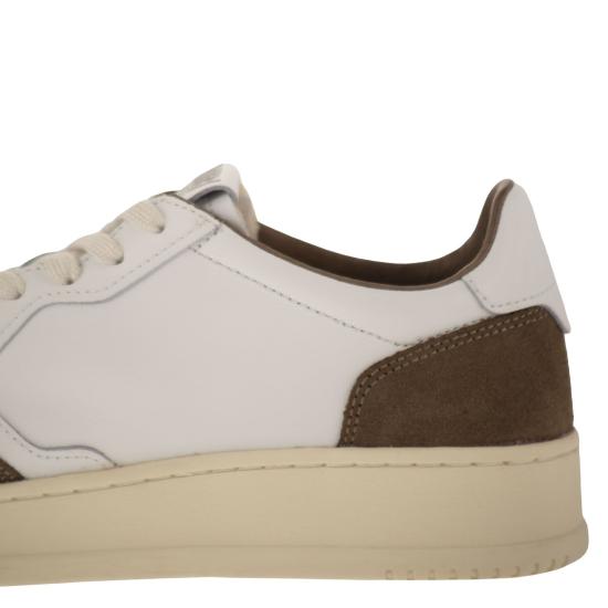 26FW 오트리 메달리스트 로우 스니커즈 AULM WHITE BROWN - AUTRY