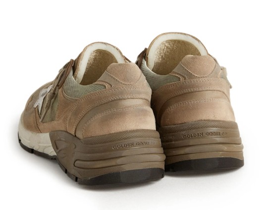 26FW 골든구스 러닝 대드 뉴 스니커즈 GWF00884 F00745915260 Beige silver - GOLDEN GOOSE