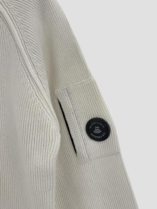 26FW 씨피 컴퍼니 스웨터 21CMKN196A005558G 103 GAUZE WHITE - C.P. COMPANY