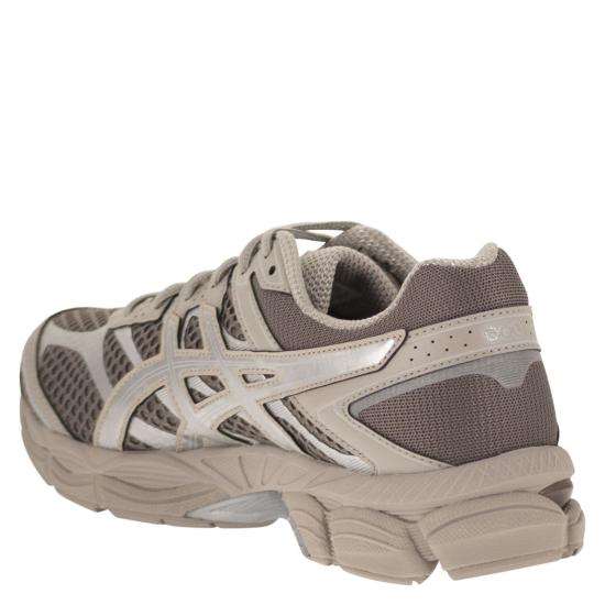 26FW 아식스 스니커즈 1203A733 BROWN - ASICS