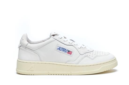 26FW 오트리 메달리스트 로우 스니커즈 AULM GG04 WHITE
