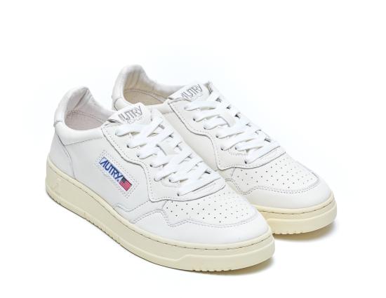 26FW 오트리 메달리스트 로우 스니커즈 AULM GG04 WHITE - AUTRY