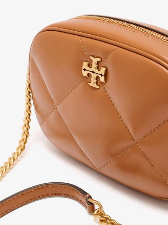 26FW 토리버치 키라 다이아몬드 퀼트 카메라백 154715 203 CHESTNUT - TORY BURCH