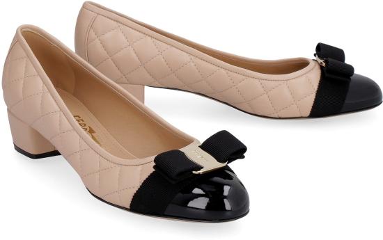 26FW 살바토레 페라가모 힐/펌프스 01M832 702227 BEIGE DOM - SALVATORE FERRAGAMO