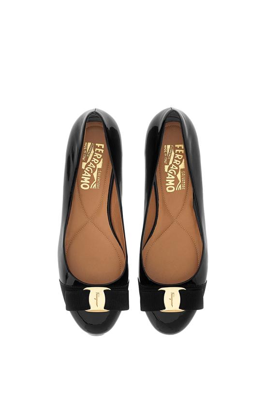 26FW 살바토레 페라가모 플랫 슈즈 01J070 782036 BLACK DOM - SALVATORE FERRAGAMO
