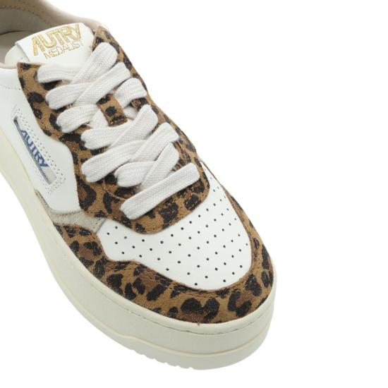 26FW 오트리 메달리스트 플랫폼 스니커즈 PTLWKE01 White - AUTRY