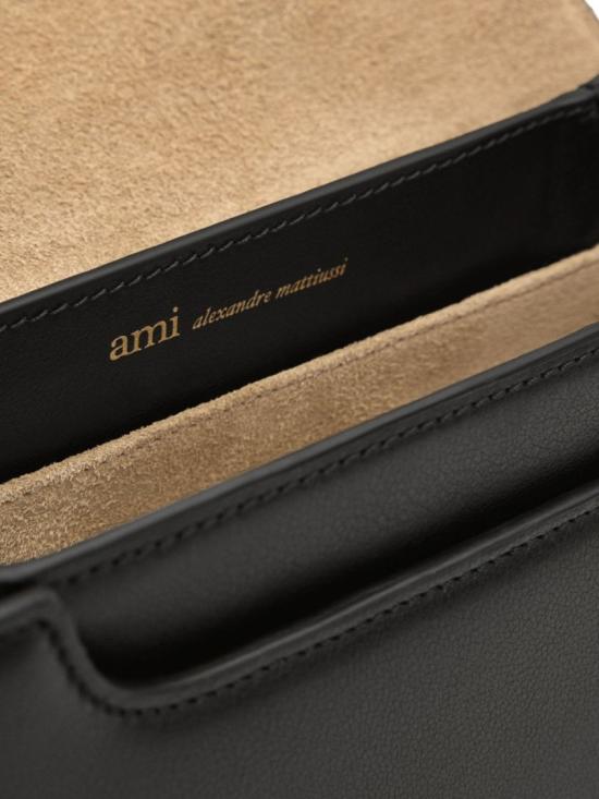 26FW 아미 스몰 하트 로고 글레이즈드 레더 파리 백 ULL717 AL0208 0015 Black - AMI