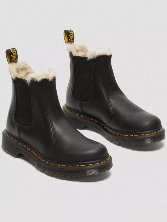 26FW 닥터마틴 부츠 21045001 Black - DR.MARTENS