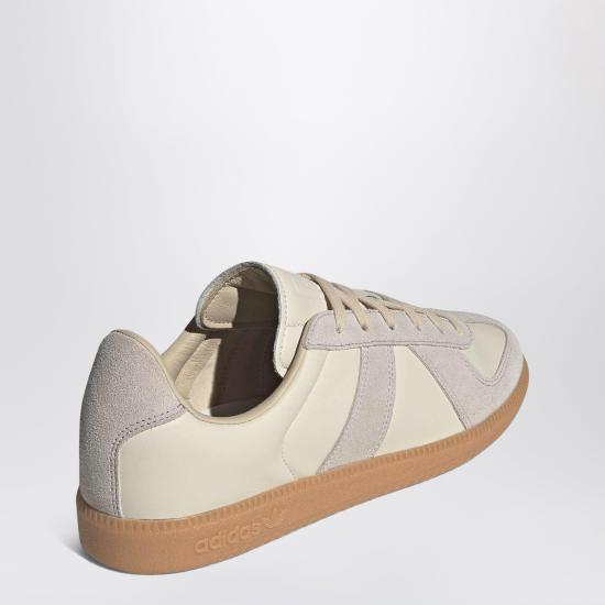 26FW 아디다스 스니커즈 KK2801LE White - ADIDAS