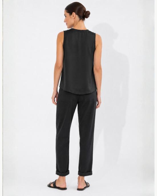  고 실크 민소매 티셔츠 고 러치드 티셔츠 블랙 - GO SILK