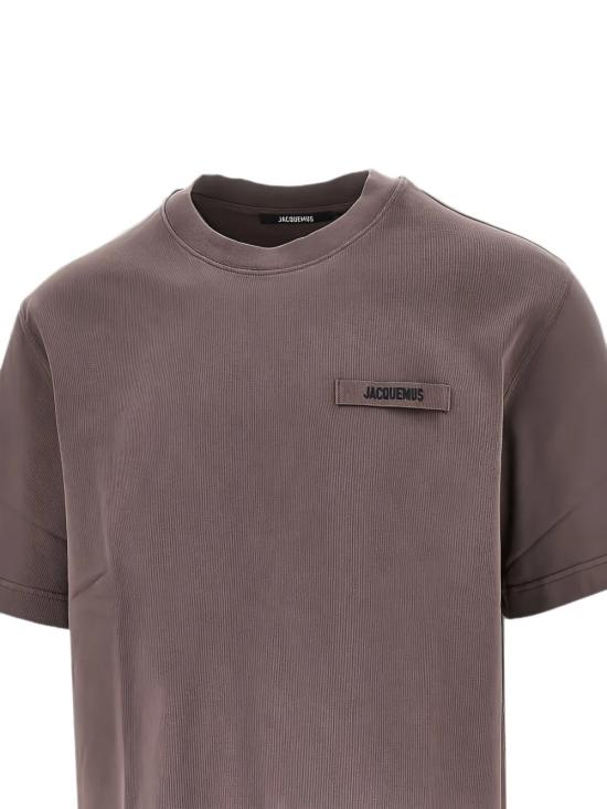 26FW 자크뮈스 그로그랭 로고 티셔츠 TSM00133AJ00226 850 Brown - JACQUEMUS
