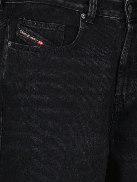 26FW 디젤 2001 D 매크로 릴렉스 핏 데님 팬츠 A11598 BLACK - DIESEL