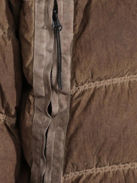 26FW 씨피 컴퍼니 숏패딩 21CMOW115A006369S R30 Brown - C.P. COMPANY