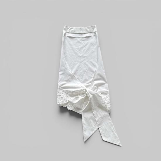  서 더 레이블 블라우스 클라라 홀터 탑 아이보리 - SIR. THE LABEL