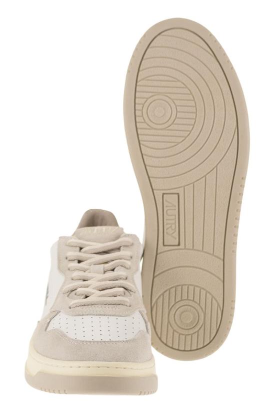 26FW 오트리 메달리스트 로우 스니커즈 AULMBW05 WHITE LIGHT BEIGE - AUTRY