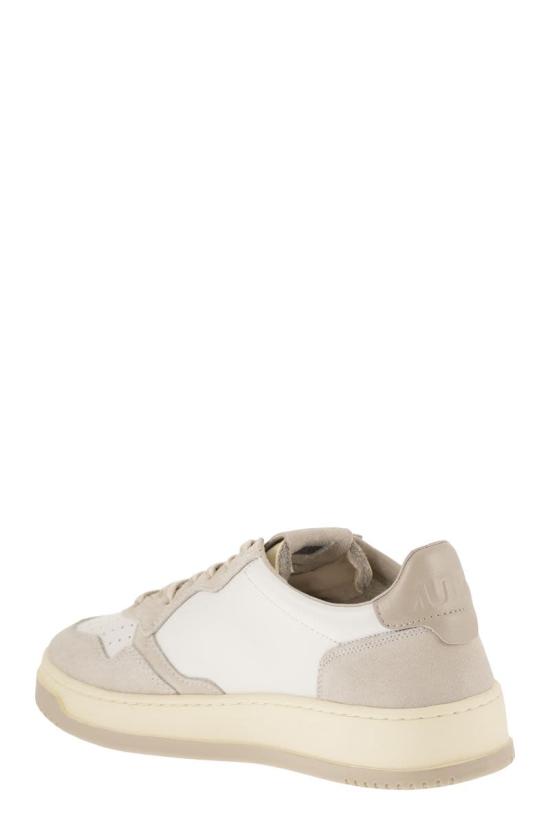 26FW 오트리 메달리스트 로우 스니커즈 AULMBW05 WHITE LIGHT BEIGE - AUTRY