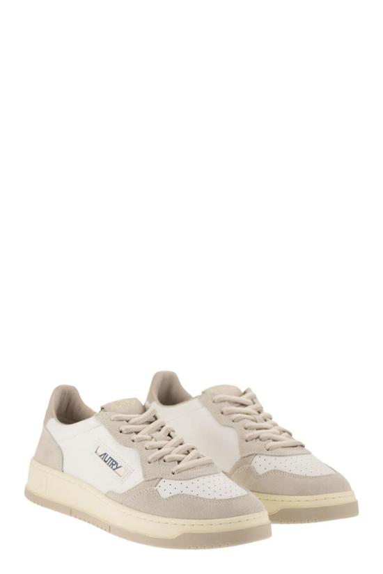 26FW 오트리 메달리스트 로우 스니커즈 AULMBW05 WHITE LIGHT BEIGE - AUTRY
