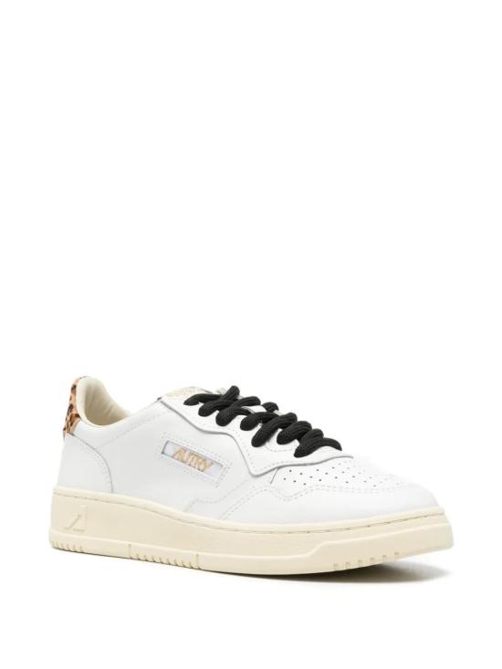 26FW 오트리 메달리스트 로우 레더 스니커즈 AULWOC02 WHITE - AUTRY