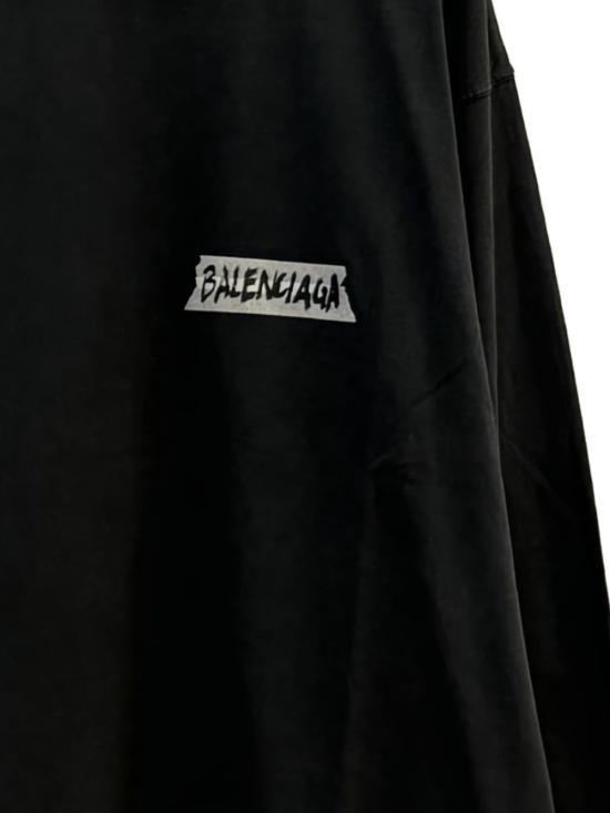 26SS 발렌시아가 마스킹 테이프 라지 핏 롱 슬리브 티셔츠 850404TTVL6 1041 BLACK - BALENCIAGA