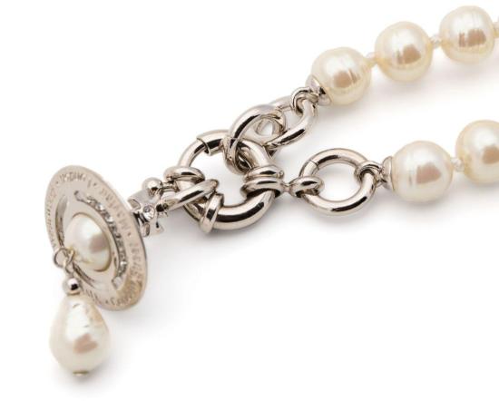 26SS 비비안웨스트우드 알렉사 펄 목걸이 63010111P226 WHITE - VIVIENNE WESTWOOD